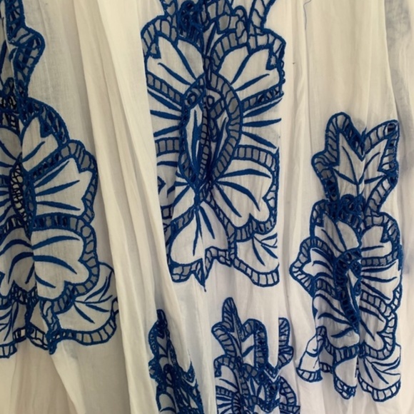 Anthropologie HD in Paris Maxi Dress White with Embroidered Blue Flowers - L - Picture 7 of 12